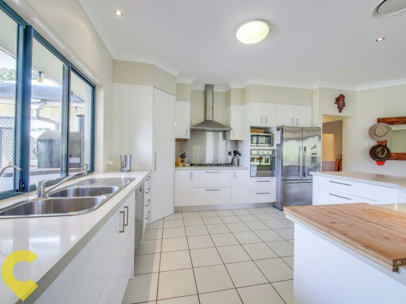 2 Bunya Lake Court, Bunya QLD 4055