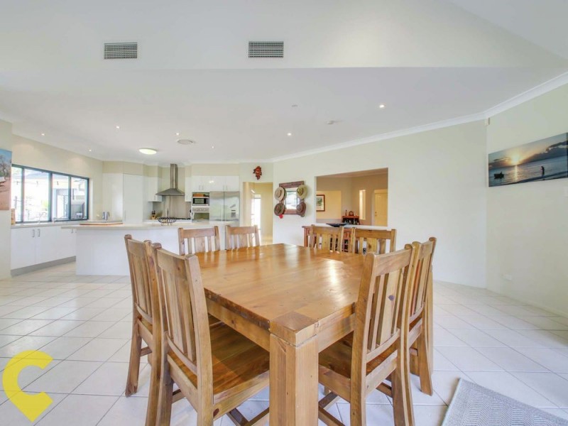 2 Bunya Lake Court, Bunya QLD 4055