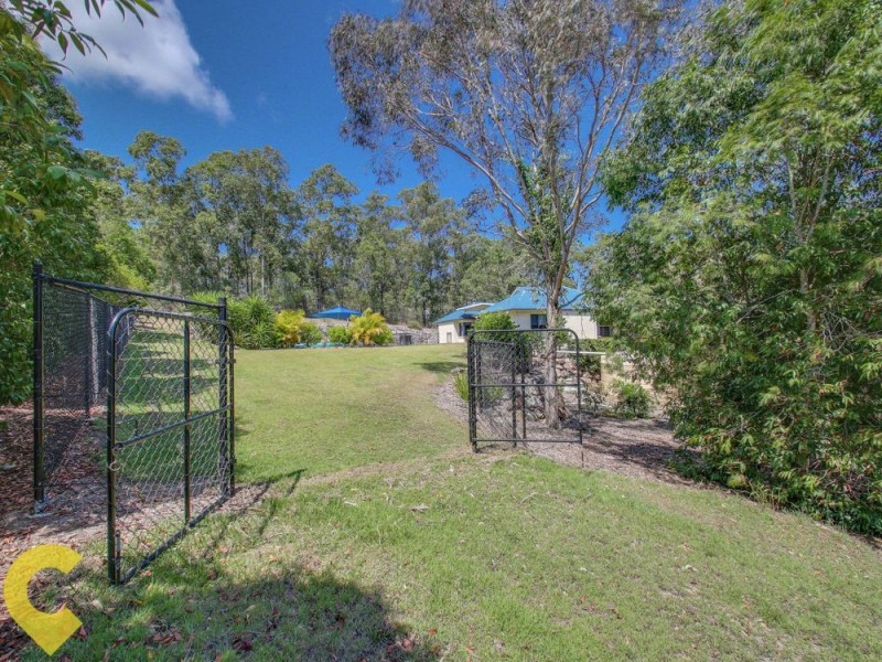 2 Bunya Lake Court, Bunya QLD 4055