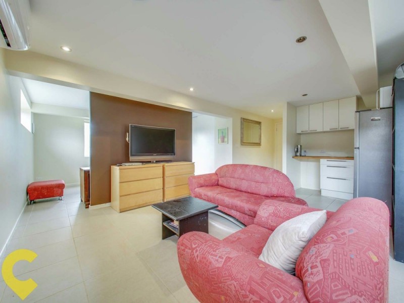 35 Lomatia Street, Everton Hills QLD 4053