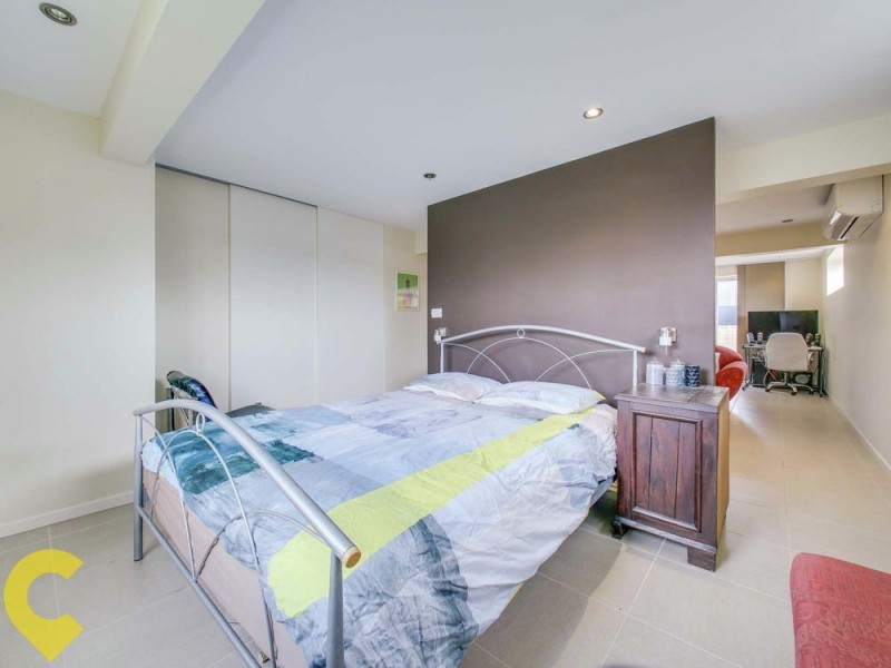 35 Lomatia Street, Everton Hills QLD 4053