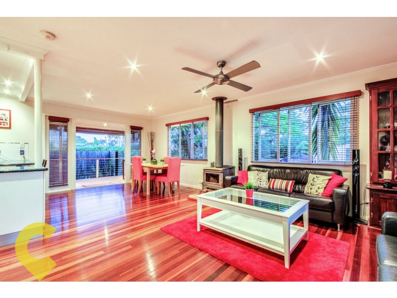 12 Lurneah Crescent, Ferny Hills QLD 4055
