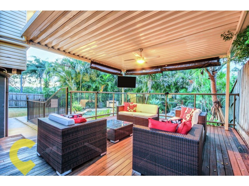 12 Lurneah Crescent, Ferny Hills QLD 4055