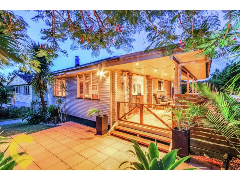 12 Lurneah Crescent, Ferny Hills QLD 4055