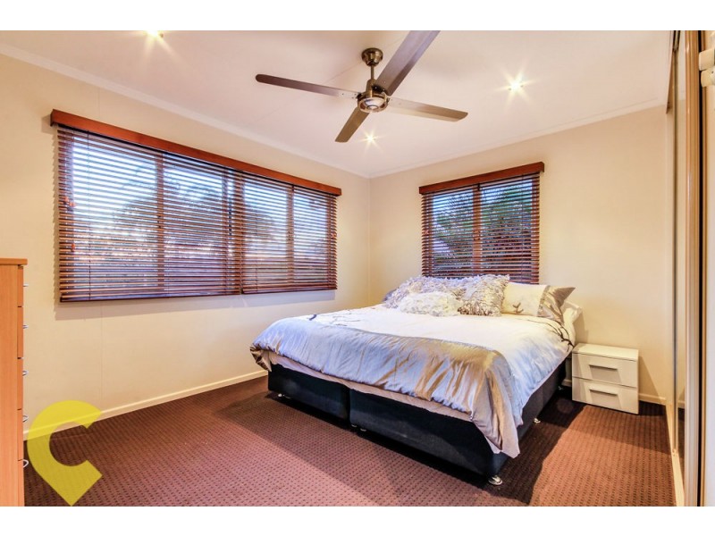 12 Lurneah Crescent, Ferny Hills QLD 4055