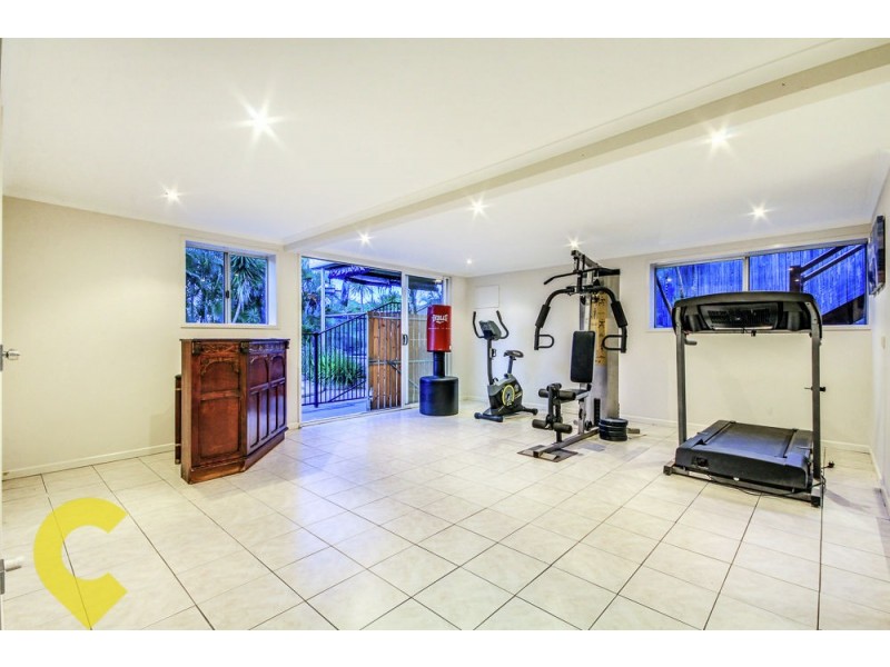 12 Lurneah Crescent, Ferny Hills QLD 4055