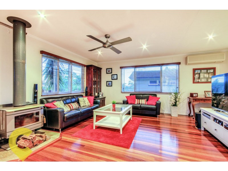 12 Lurneah Crescent, Ferny Hills QLD 4055