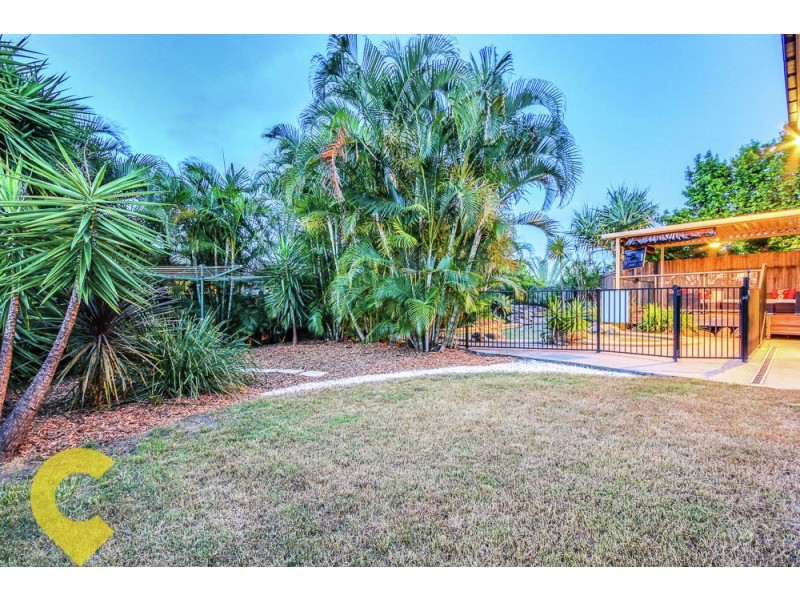 12 Lurneah Crescent, Ferny Hills QLD 4055