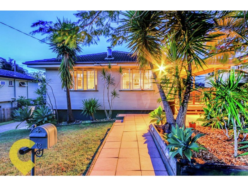 12 Lurneah Crescent, Ferny Hills QLD 4055