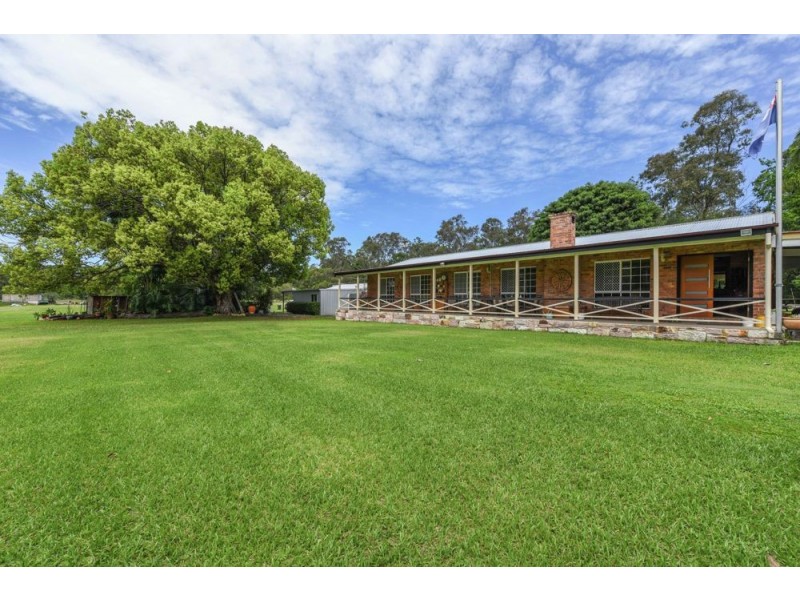 82 Rangeleigh Street, Ferny Hills QLD 4055