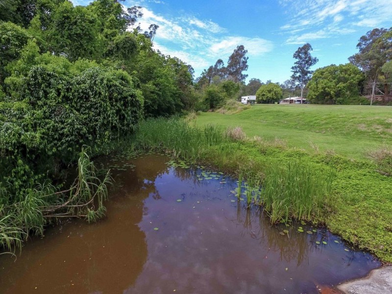 82 Rangeleigh Street, Ferny Hills QLD 4055