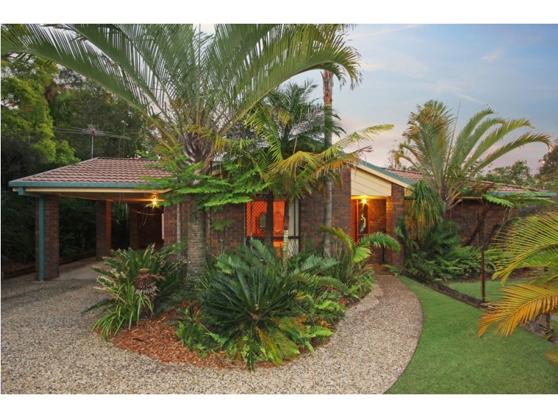 2 Leonarda Drive, Arana Hills QLD 4054