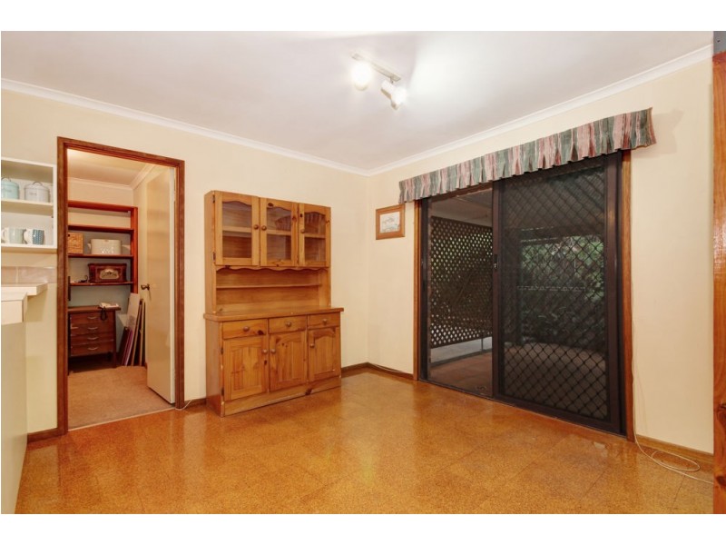 2 Leonarda Drive, Arana Hills QLD 4054