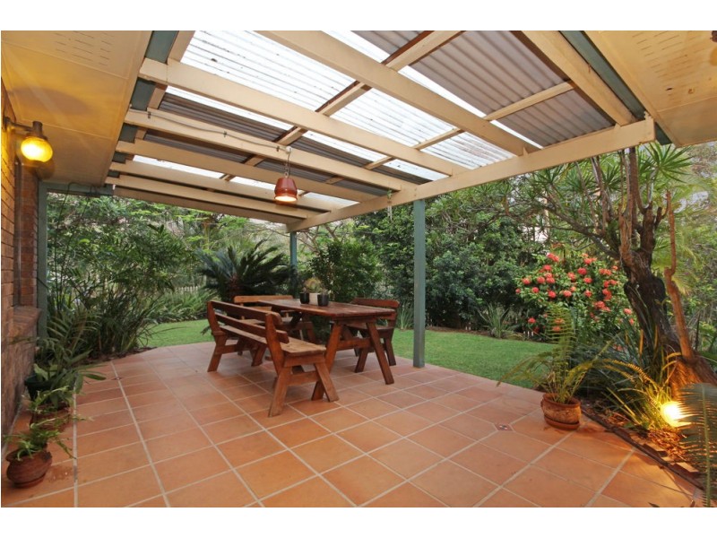 2 Leonarda Drive, Arana Hills QLD 4054