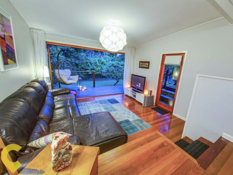 22 Penambul Crescent, Ferny Hills QLD 4055