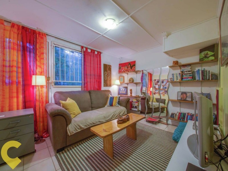 22 Penambul Crescent, Ferny Hills QLD 4055