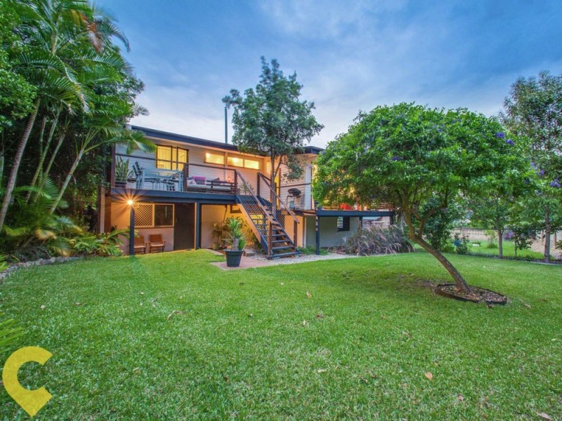 22 Penambul Crescent, Ferny Hills QLD 4055