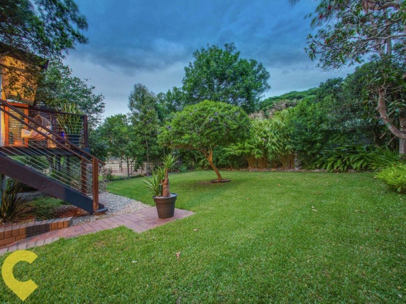 22 Penambul Crescent, Ferny Hills QLD 4055