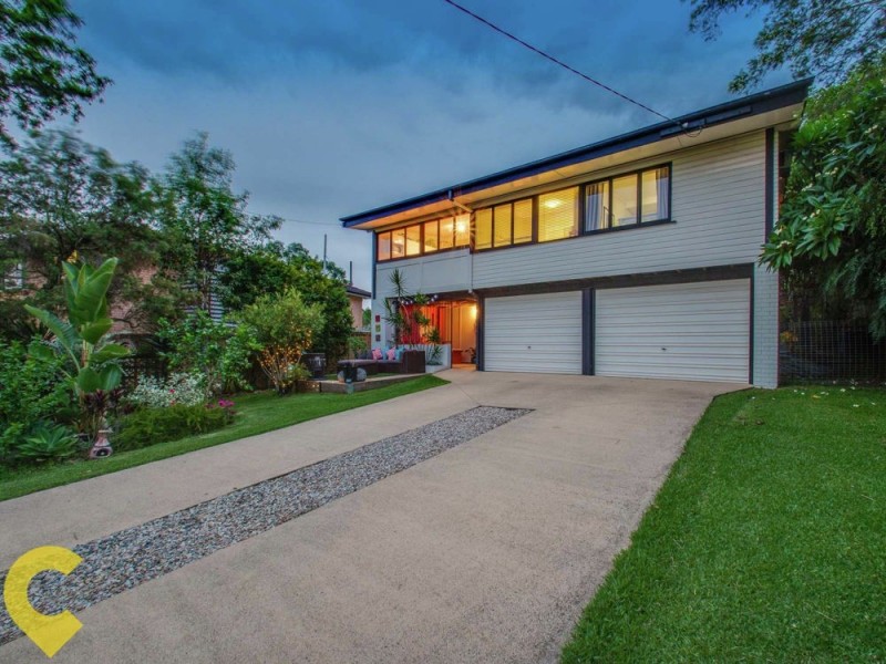 22 Penambul Crescent, Ferny Hills QLD 4055