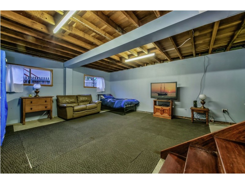 14 Lurneah Crescent, Ferny Hills QLD 4055