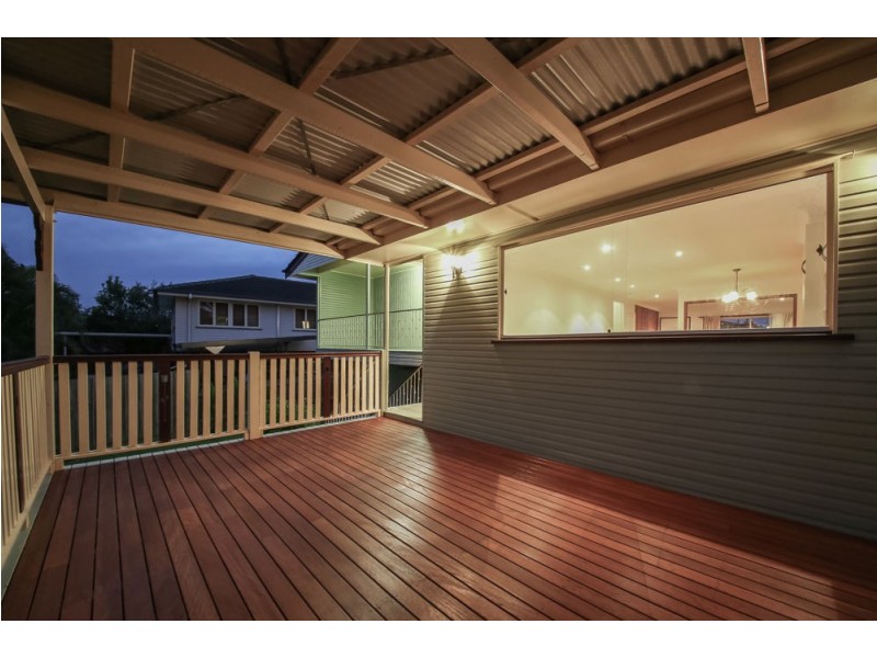 14 Lurneah Crescent, Ferny Hills QLD 4055