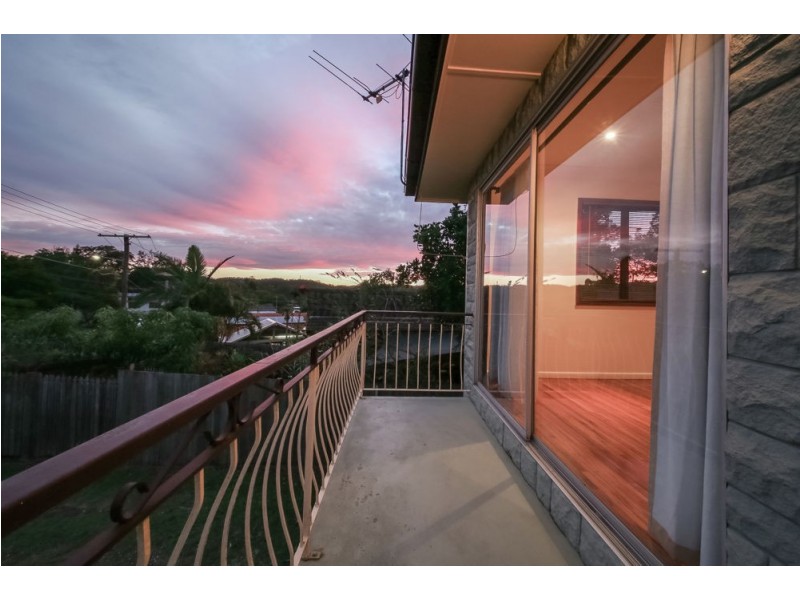 14 Lurneah Crescent, Ferny Hills QLD 4055