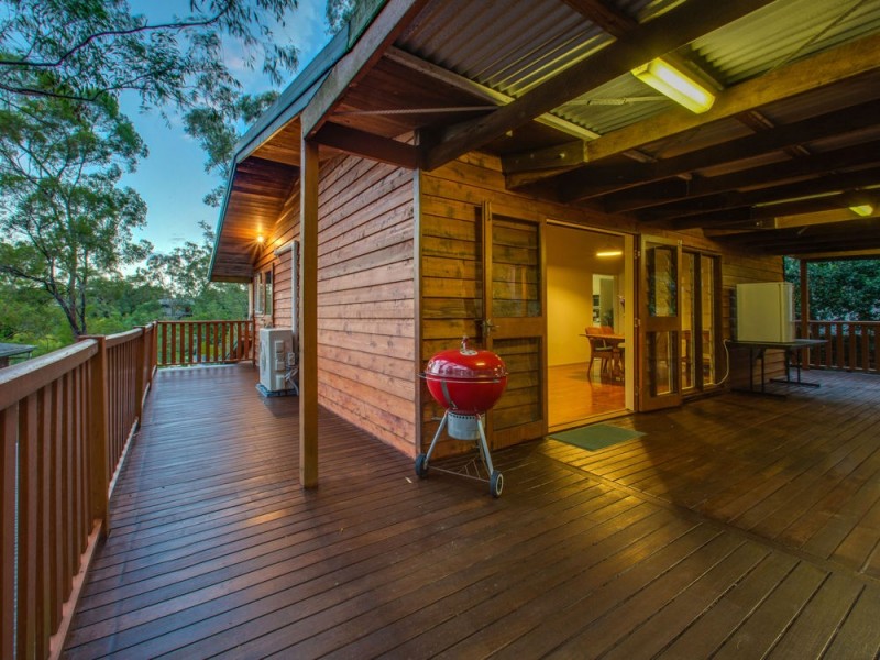 40 Tarcoola Avenue, Ferny Hills QLD 4055