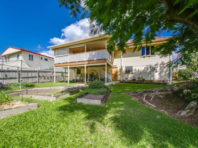 11 Cross Street, Mitchelton QLD 4053