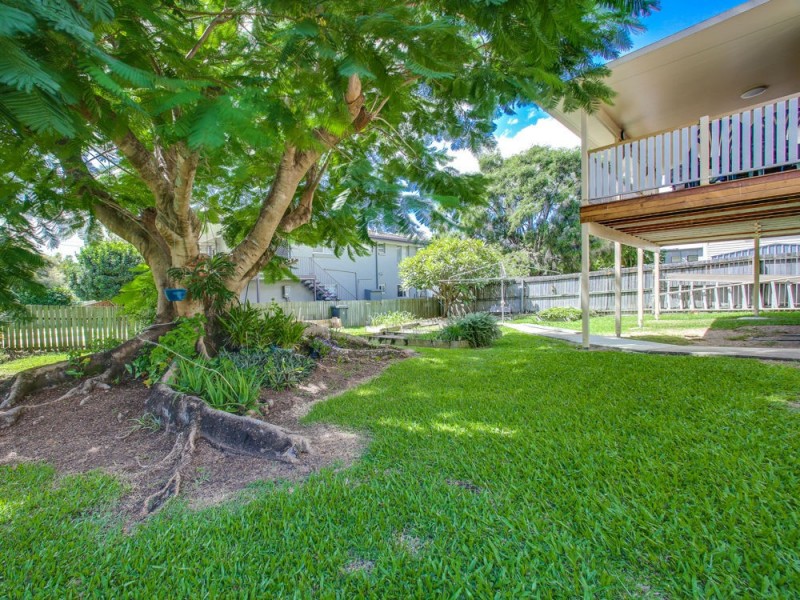 11 Cross Street, Mitchelton QLD 4053