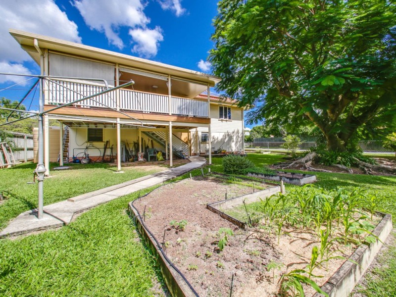 11 Cross Street, Mitchelton QLD 4053