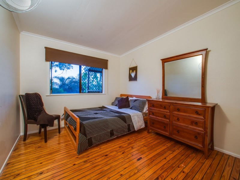 1012 South Pine Road, Everton Hills QLD 4053