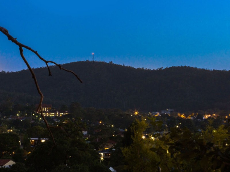 1012 South Pine Road, Everton Hills QLD 4053