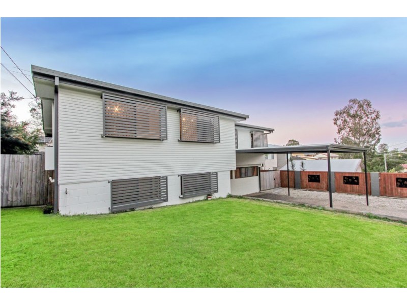 18 Carrama Crescent, Ferny Hills QLD 4055