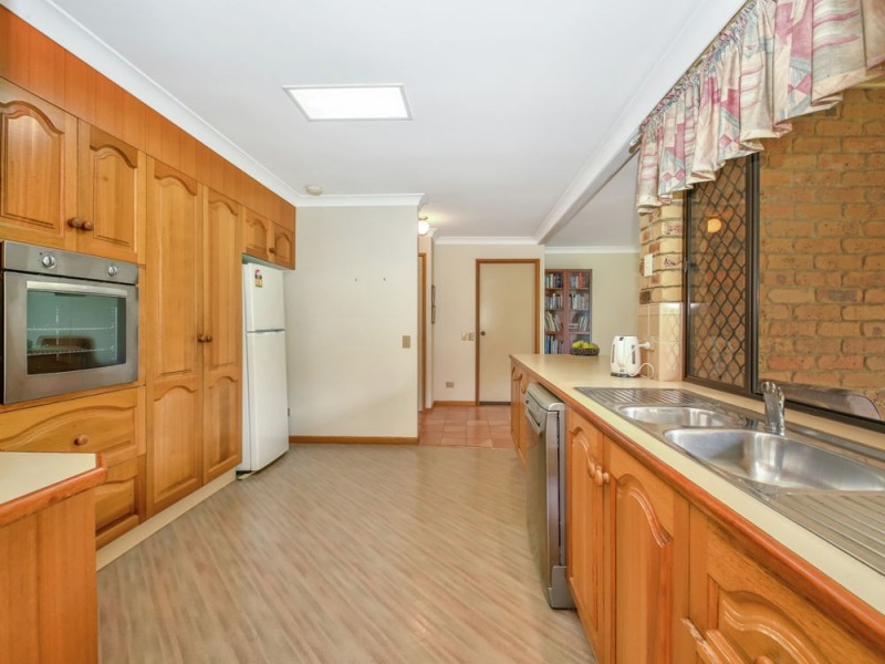 24 Acacia Street, Everton Hills QLD 4053