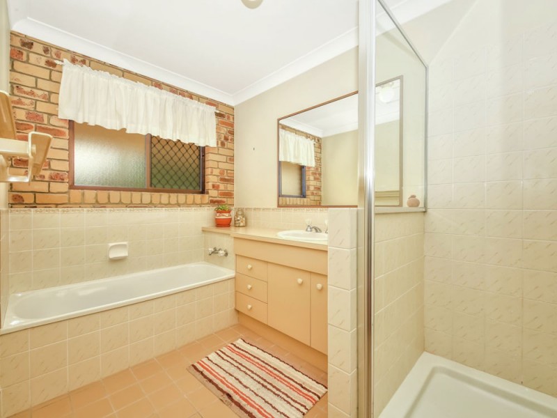 24 Acacia Street, Everton Hills QLD 4053