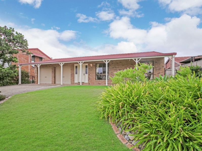 24 Acacia Street, Everton Hills QLD 4053