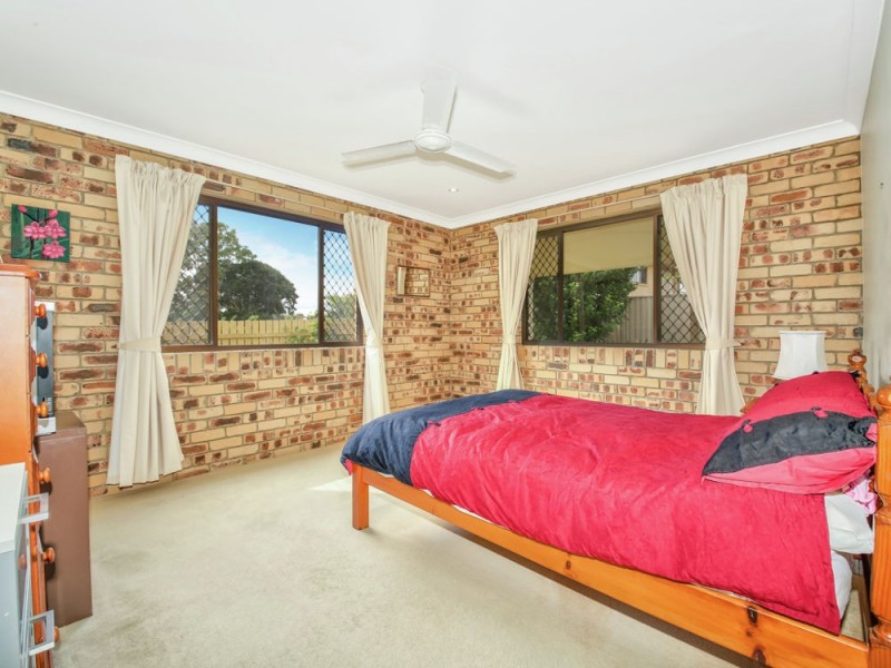 24 Acacia Street, Everton Hills QLD 4053