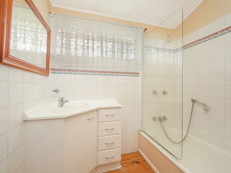 60 Blaker Road, Mitchelton QLD 4053