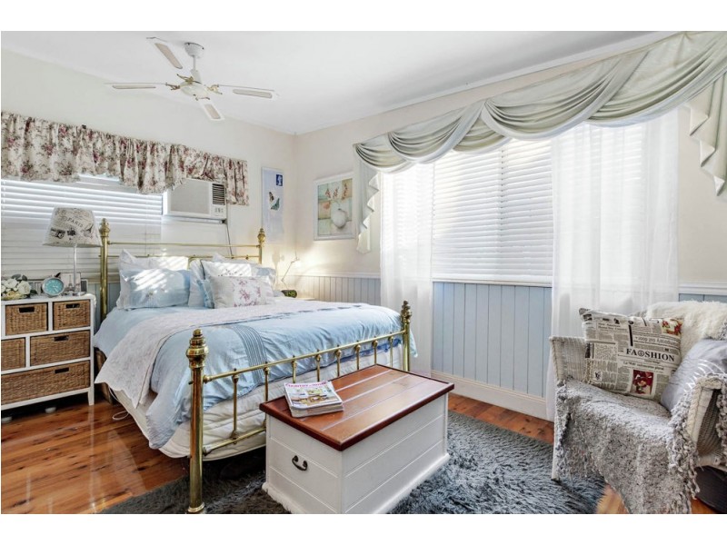 40 Cobbity Crescent, Arana Hills QLD 4054