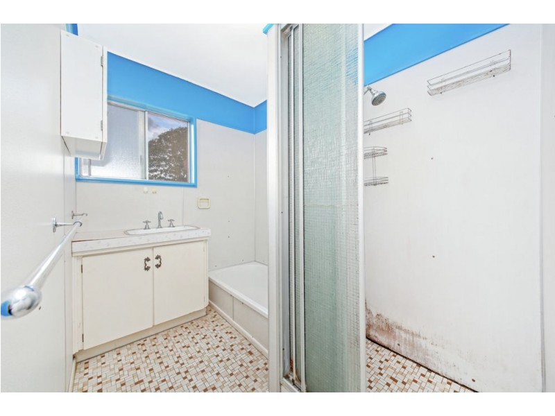 19 Penambul Crescent, Ferny Hills QLD 4055