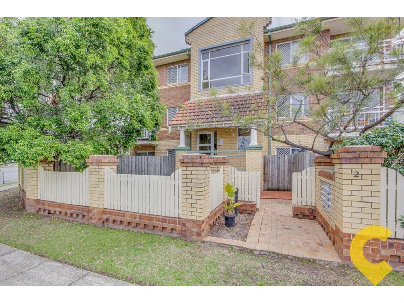1/2 Surrey Street, Nundah QLD 4012