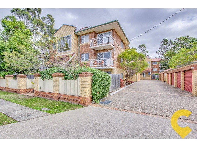 1/2 Surrey Street, Nundah QLD 4012