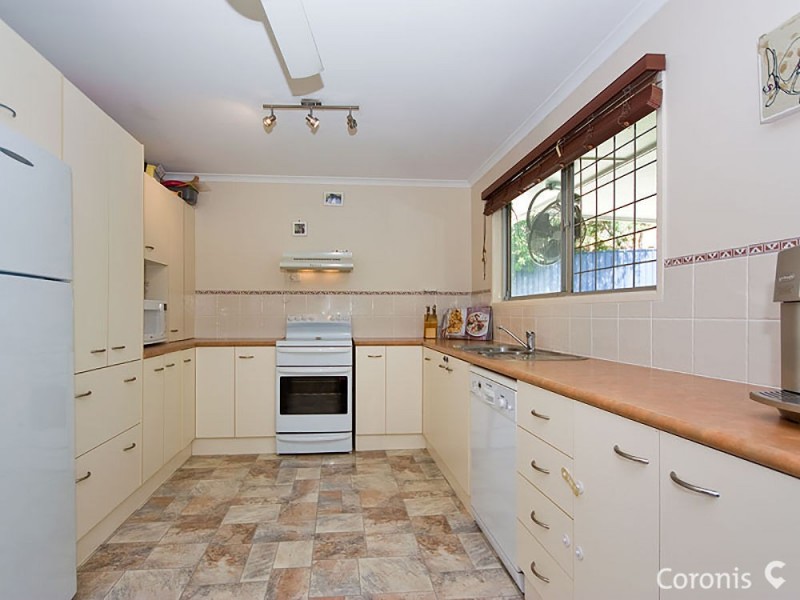 16 Casita Court, Arana Hills QLD 4054