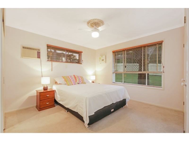 39 Hillenvale Avenue, Arana Hills QLD 4054