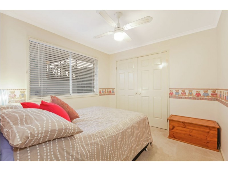 39 Hillenvale Avenue, Arana Hills QLD 4054