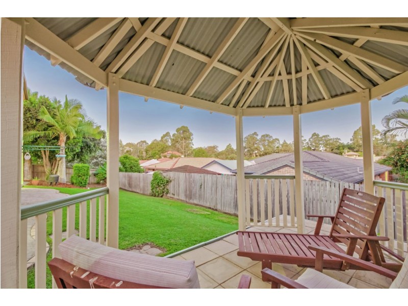 39 Hillenvale Avenue, Arana Hills QLD 4054