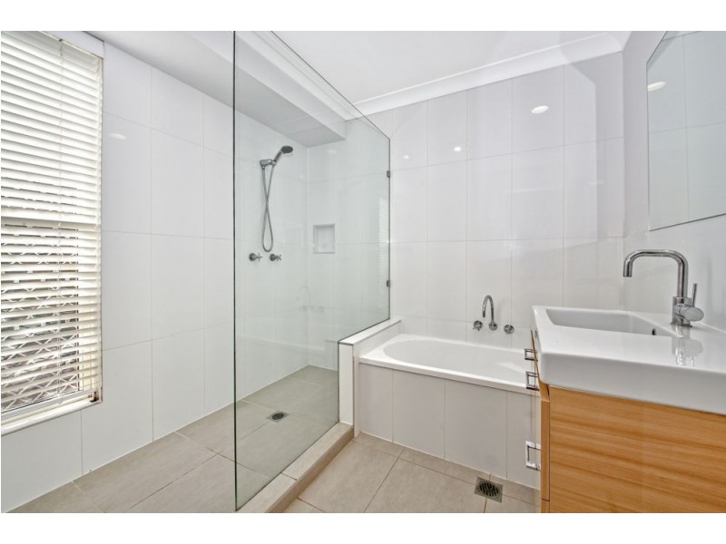 10 Vauton Court, Arana Hills QLD 4054