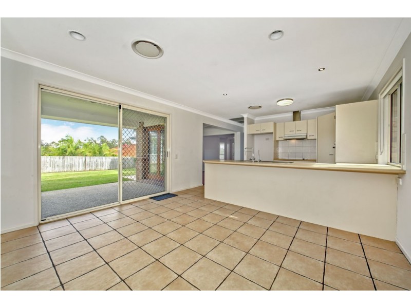 10 Vauton Court, Arana Hills QLD 4054