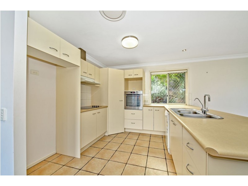 10 Vauton Court, Arana Hills QLD 4054