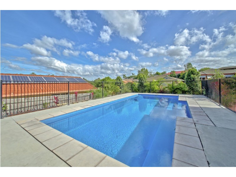 10 Vauton Court, Arana Hills QLD 4054